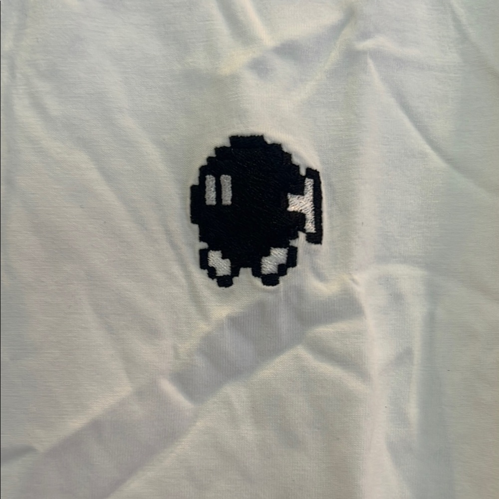 Brick Town Super Mario White T-Shirt with small bobomb Size Large New With tag - Picture 8 of 8